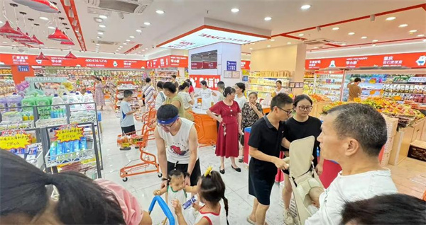 零小萌零食省钱超市加盟